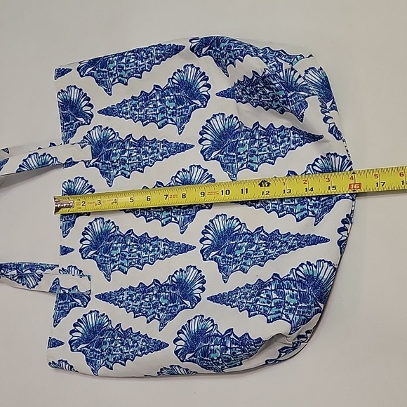 Lilly Pulitzer for Estee Lauder Tote Bag - Picture 12 of 17